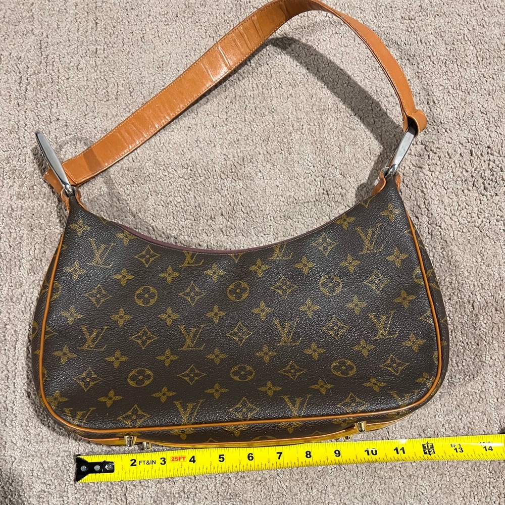 Authentic Louis Vuitton Monogram Shoulder Bag in Brown and Tan - Picture 14 of 15